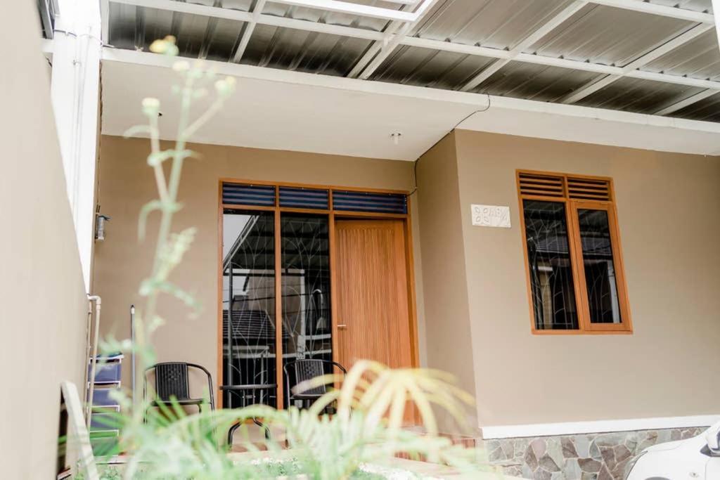 Rumah 3 Kamar Lembang, Adem, Bebas Macet Villa Bandung Buitenkant foto